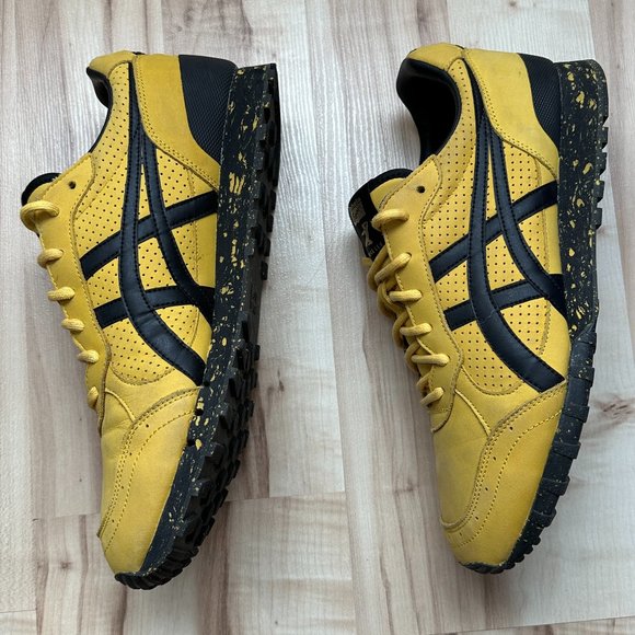 Men's Shoes - Picture 2 of 10